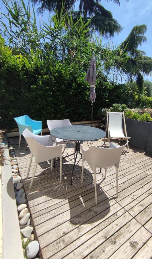 Апартаменты Studio Golfe Juan, Plages, Parking, Climatisation Валлорис Экстерьер фото
